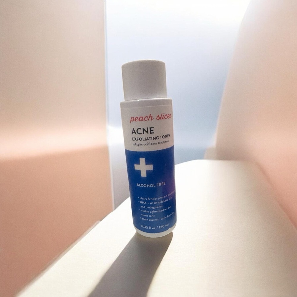 Peach Slices Acne Exfoliating Toner